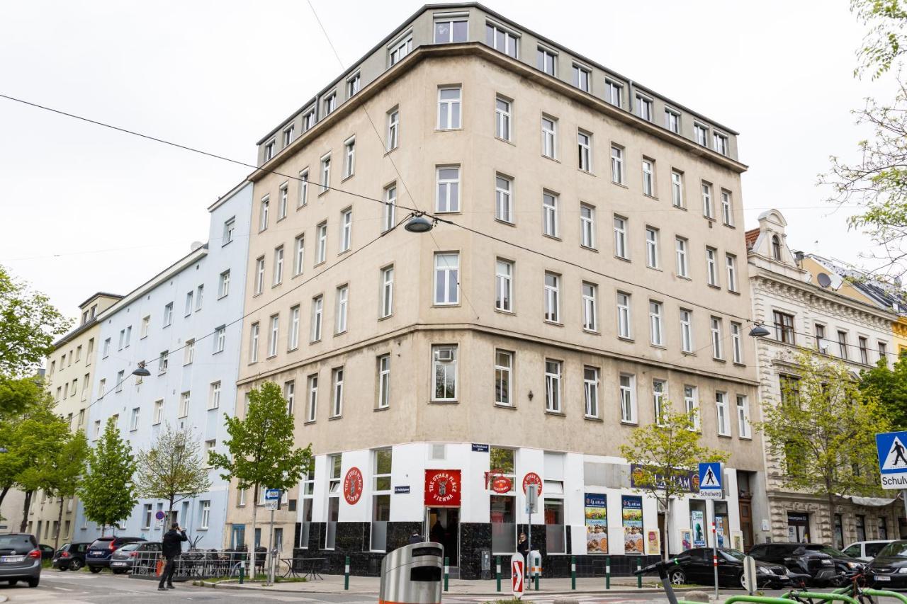 Moonlight Apartment With Porch Near Schoenbrunn And Westbahnhof Vienna Exterior photo